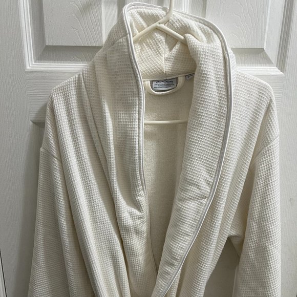 Linum Home Textiles Unisex Turkish Cotton Smyrna White Robe - Picture 2 of 11